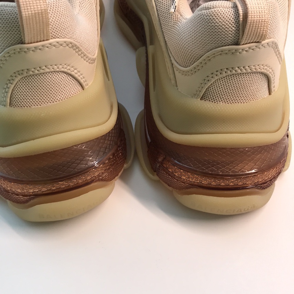 New Authentic Balenciaga Triple S Clear Sole Sneakers – Iconic Luxe Streetwear👟 - Picture 14 of 17